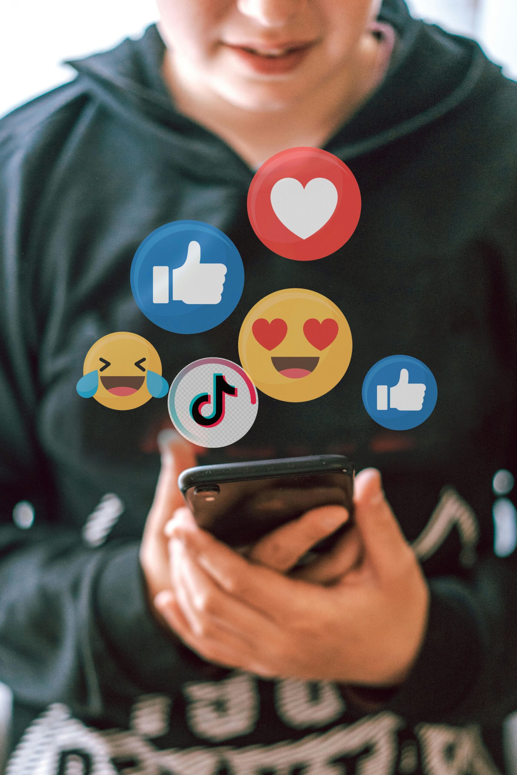 Social Media και Παιδιά. Είναι η απαγόρευση λύση;